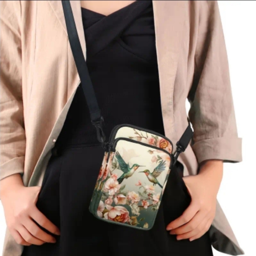 Floral Hummingbird Crossbody Bag. New!